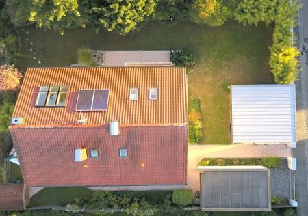 3 Zi. Wohnung mit großem Garten und Terrasse in Mitten von Wendelstein! - Foto 4