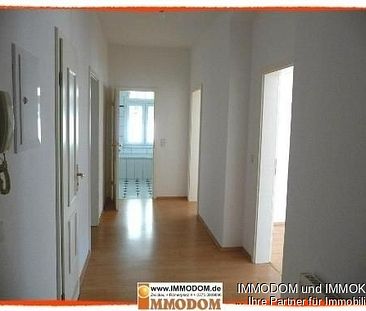 3-Zimmer-Wohnung mit BALKON, Gäste-WC in schöner Lage! - Photo 1