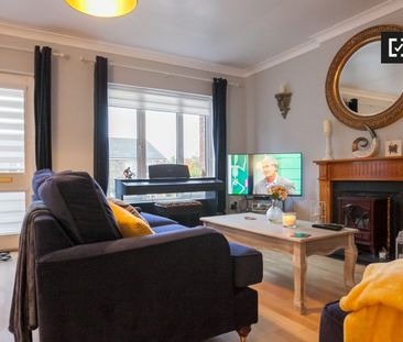 Quiet room for rent in 2-bedroom apartment in Donabate - Photo 2