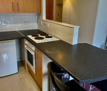 Studio to rent - Photo 4