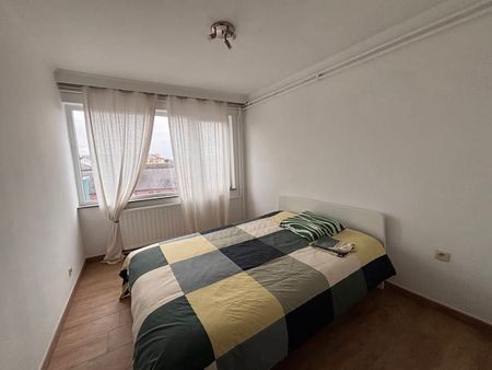 Appartement te huur - foto 3