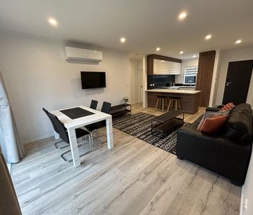 Highlight on Hibiscus - Photo 1