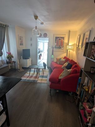 Room in a Shared Flat, Ground Floor, SW17 - Photo 1