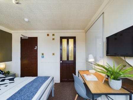 6 bedroom house to rent - Photo 3