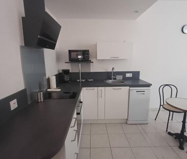 Location Appartement 2 pièces 28m² MILLAU 12100 - Photo 3