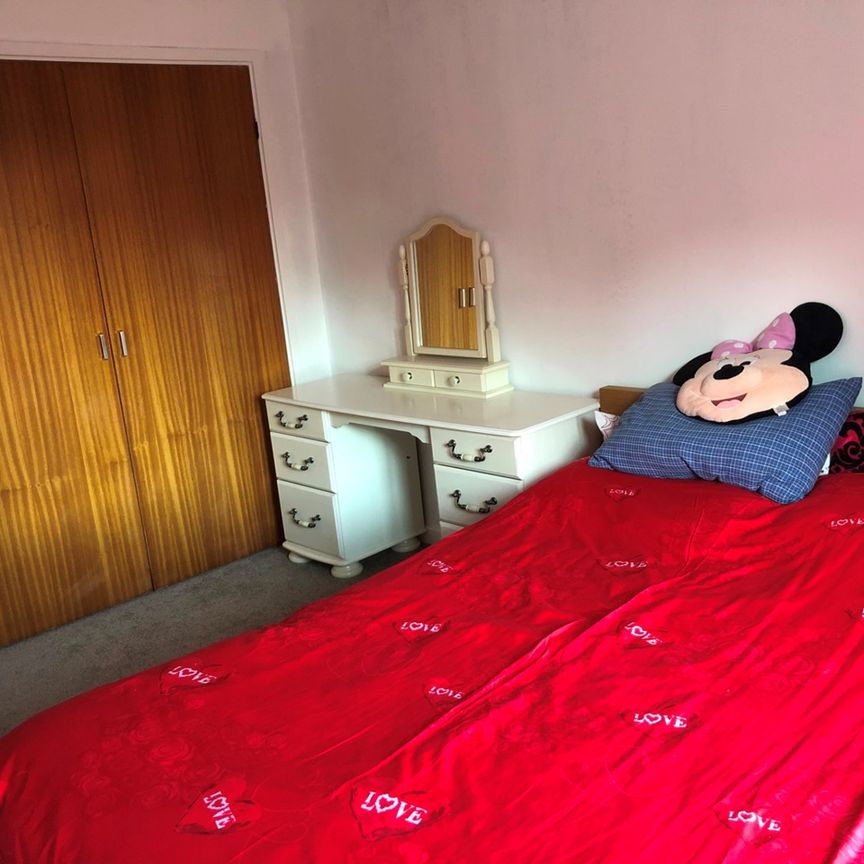 2 Bed Flat, Leahurst Court Road, BN1 - Photo 1