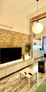 Bright New 1-Bedroom Apartment in El Born - Photo 4