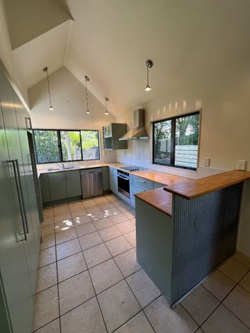 FANTASTIC LOCATION- Upper Harbour Drive - Photo 5