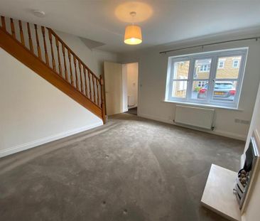 3 bedroom semi-detached house to rent - Photo 6
