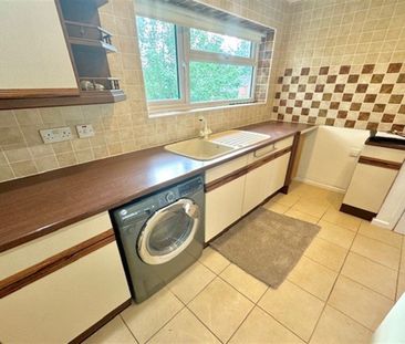 Charnwood Crescent, Chandlers Ford, SO53 - Photo 3