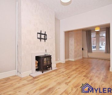 2 bedroom terraced house to rent - Photo 2