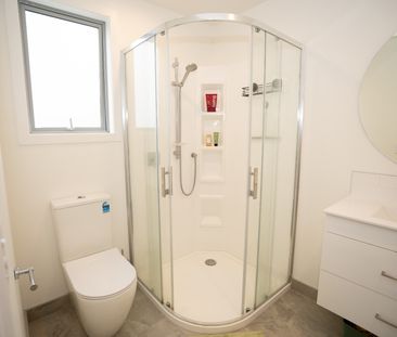 Modern Comfort one bedroom house in a Prime Glen Innes Location - Photo 4