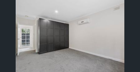 Modern 2 Bedroom Home in Prime Location - Photo 3