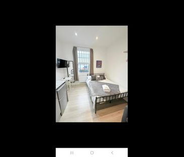 Studio Flat, Seven Sisters Road, N7 - Photo 1