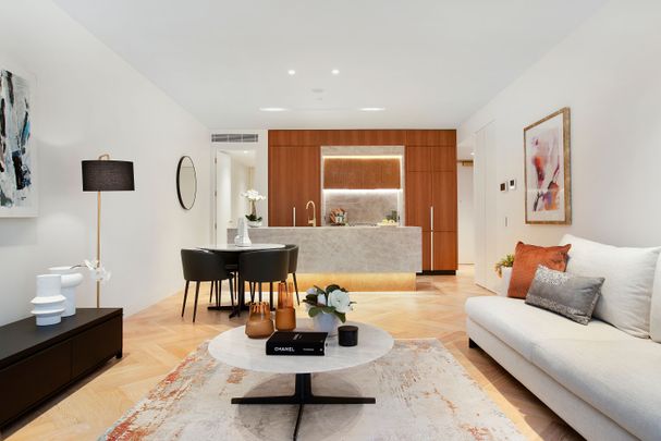 Spacious Unfurnished Three-Bedroom Apartment - Photo 1