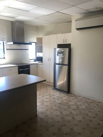 East Tamaki 3BR Gem w/Parking! - Photo 3