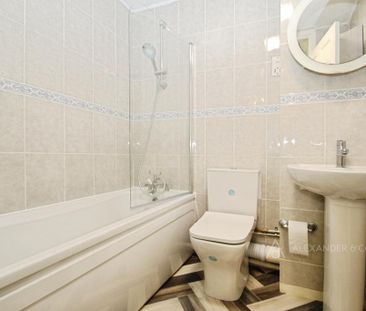 2 bedroom semi-detached house to rent - Photo 6