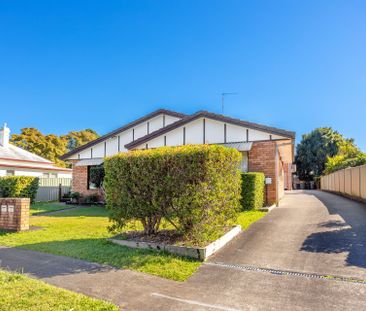 Riverside Convenience - Photo 2