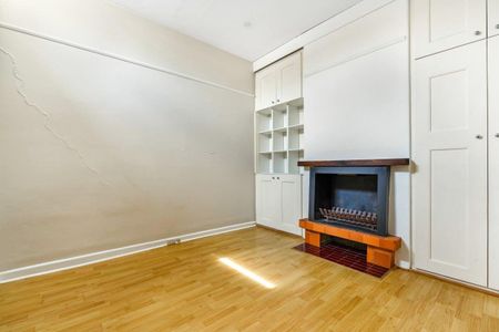 32 Lee Street, Carlton North VIC 3054 - Photo 2