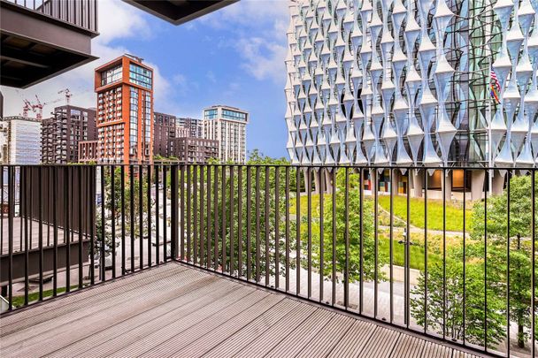 Embassy Gardens, 1 Viaduct Gardens, London, SW11 7AY - Photo 1