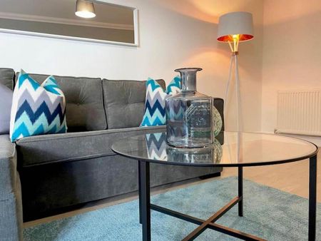 2 bedroom apartment to rent - Photo 4