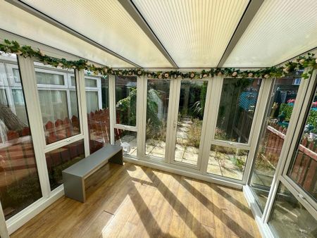 2 bedroom terraced house to rent - Photo 5