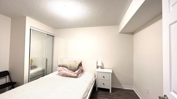 For Lease - 3462 Clayton Trail Unit# Bsmt, Oakville, Ontario - Photo 1