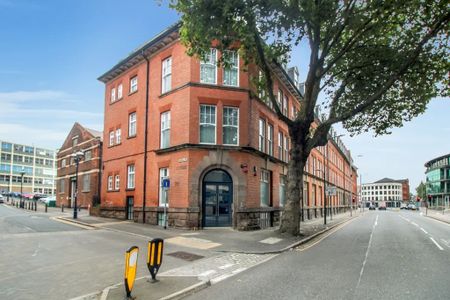 1 Bed Flat, Castle Edge, NG7 - Photo 3