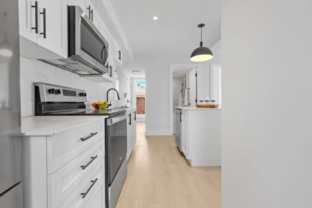 263 Currell Ave — Unit 5 - Photo 3