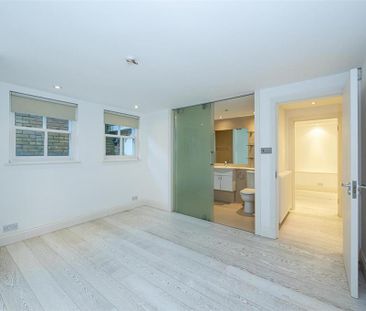 4 bedroom semi-detached house to rent - Photo 3