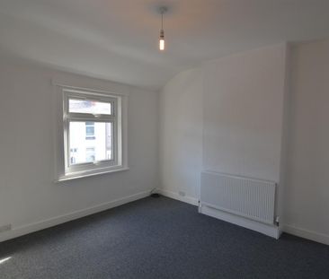 Beaconsfield Road, NEW FERRY CH62 - Photo 4