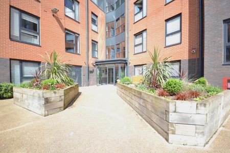 1 bedroom flat to rent - Photo 5