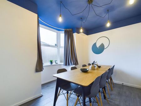 9 bedroom house to rent - Photo 3