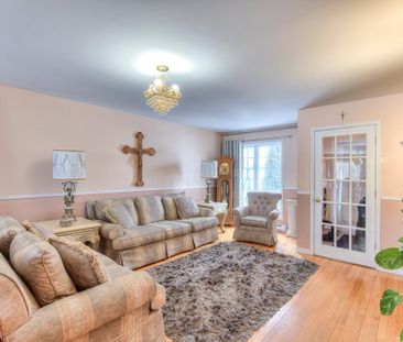 692 Rue Rabis, H7X 4H7, Laval - Photo 1