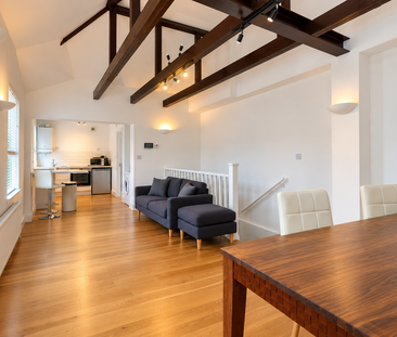 Studio to rent - Photo 1