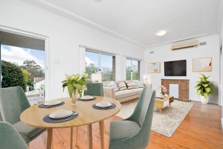 Ideal Family Living in Prime Location - Photo 3