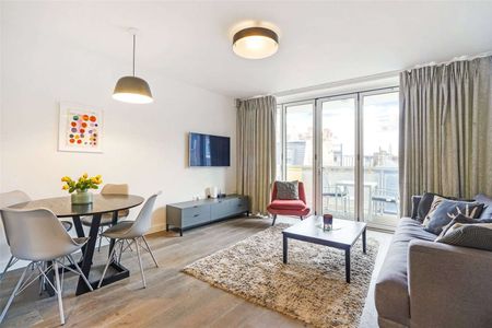 A spacious 2 bedroom apartment superbly located close to Marylebone High Street. - Photo 3