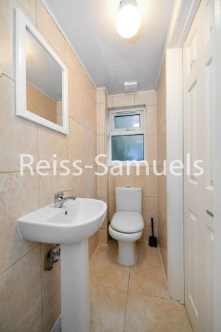 5 bedroom terraced house to rent - Photo 4