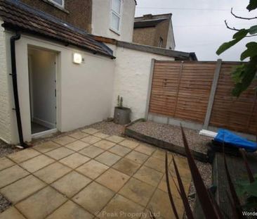 1 bedroom property to rent in Westcliff On Sea - Photo 6