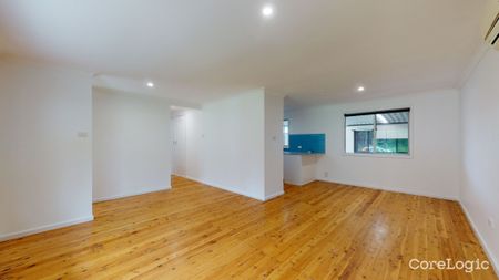 IMMACULATE THREE BEDROOM HOME - Photo 3