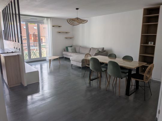 Location Appartement 4 pièces 91m² LYON 2ème - Photo 1