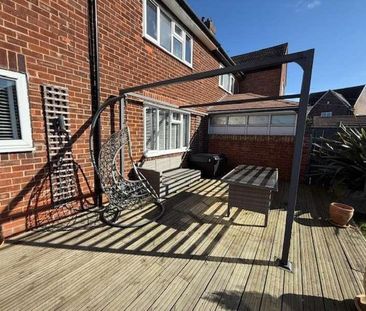 Riseway, Long Riston, Hull, HU11 - Photo 1