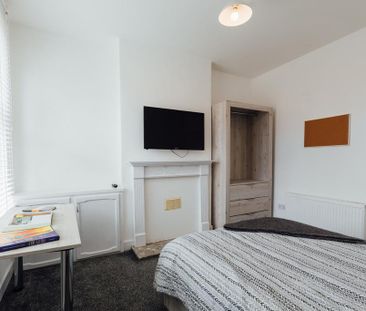4 bedroom house to rent - Photo 2
