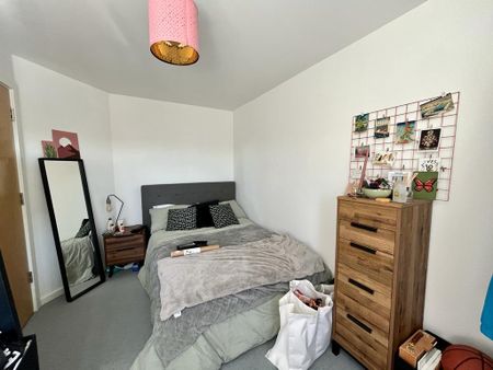 2 bedroom apartment to rent - Photo 3