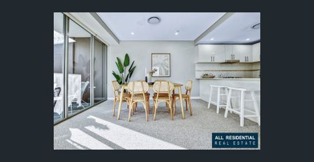 Seaside Serenity and Urban Sophistication Await: 2BR Apartment in Wollongong's Prime Location! - Photo 2