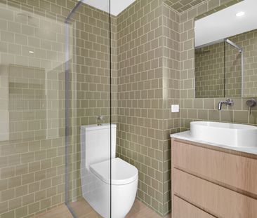 5/2 Surf Street, Mermaid Beach QLD 4218 - Apartment For Rent | Domain - Photo 2