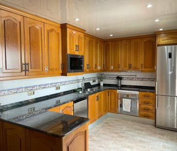 Carrer dAndorra, L'Hospitalet de Llobregat, Catalonia 08906 - Photo 4