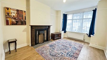 2 bedroom house to rent Ferndale Road, Luton, Bedfordshire, LU1 - Photo 3