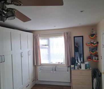 1 bedroom in a house share to rent - Photo 6