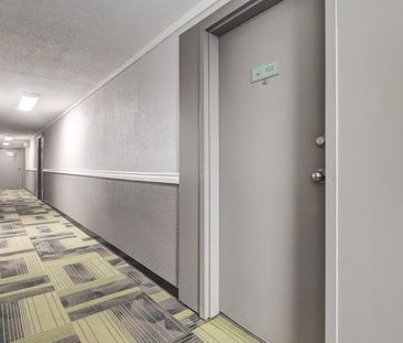 2 Bedroom - Photo 3